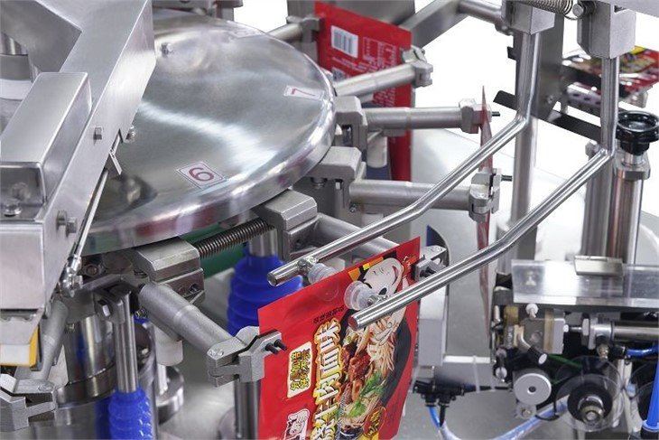 Bag Filling And Sealing Machine